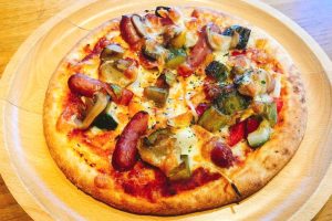 彩り野菜＆ソーセージピッツァイメージ