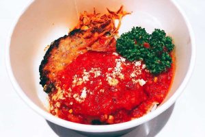ロコモコ丼（トマトソース）イメージ